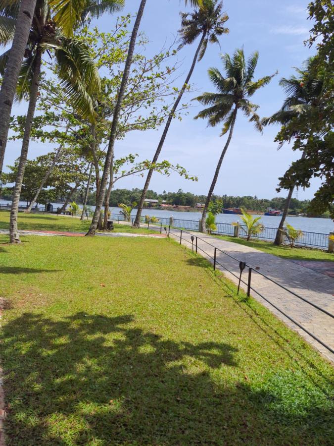 Ripples Service Villas Kollam Εξωτερικό φωτογραφία