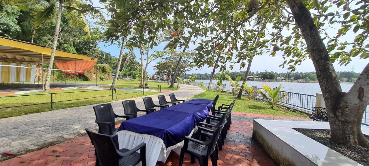 Ripples Service Villas Kollam Εξωτερικό φωτογραφία