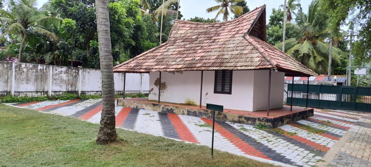 Ripples Service Villas Kollam Εξωτερικό φωτογραφία