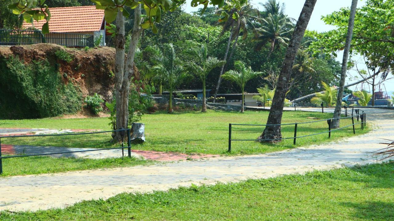 Ripples Service Villas Kollam Εξωτερικό φωτογραφία