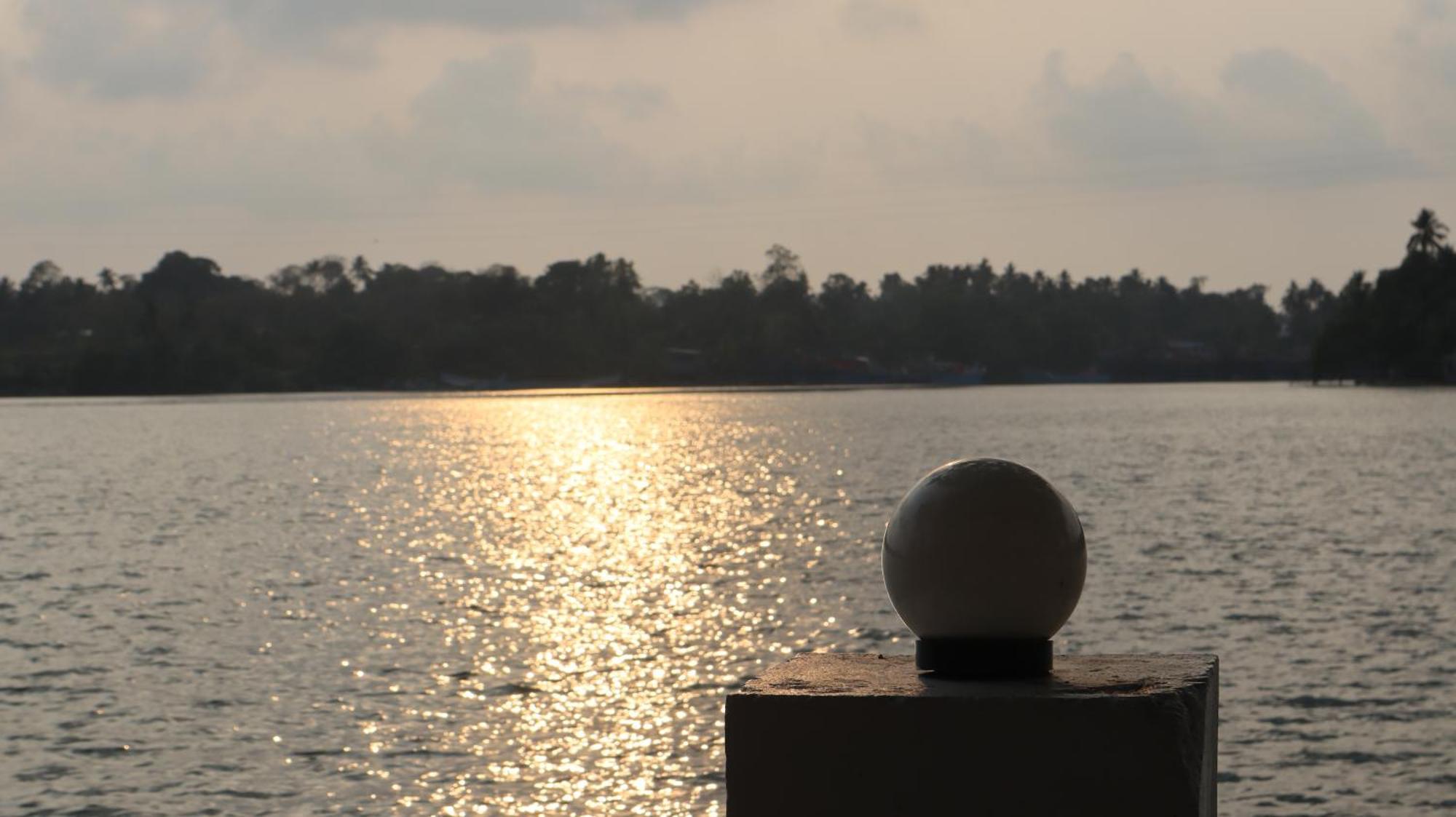Ripples Service Villas Kollam Εξωτερικό φωτογραφία
